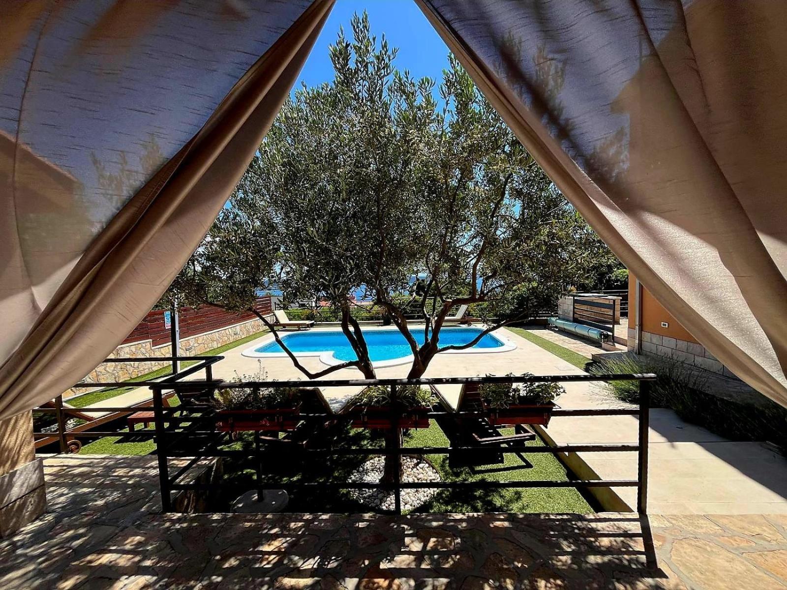 Kaštela Holiday Home Magic View With Private Heated Pool מראה חיצוני תמונה